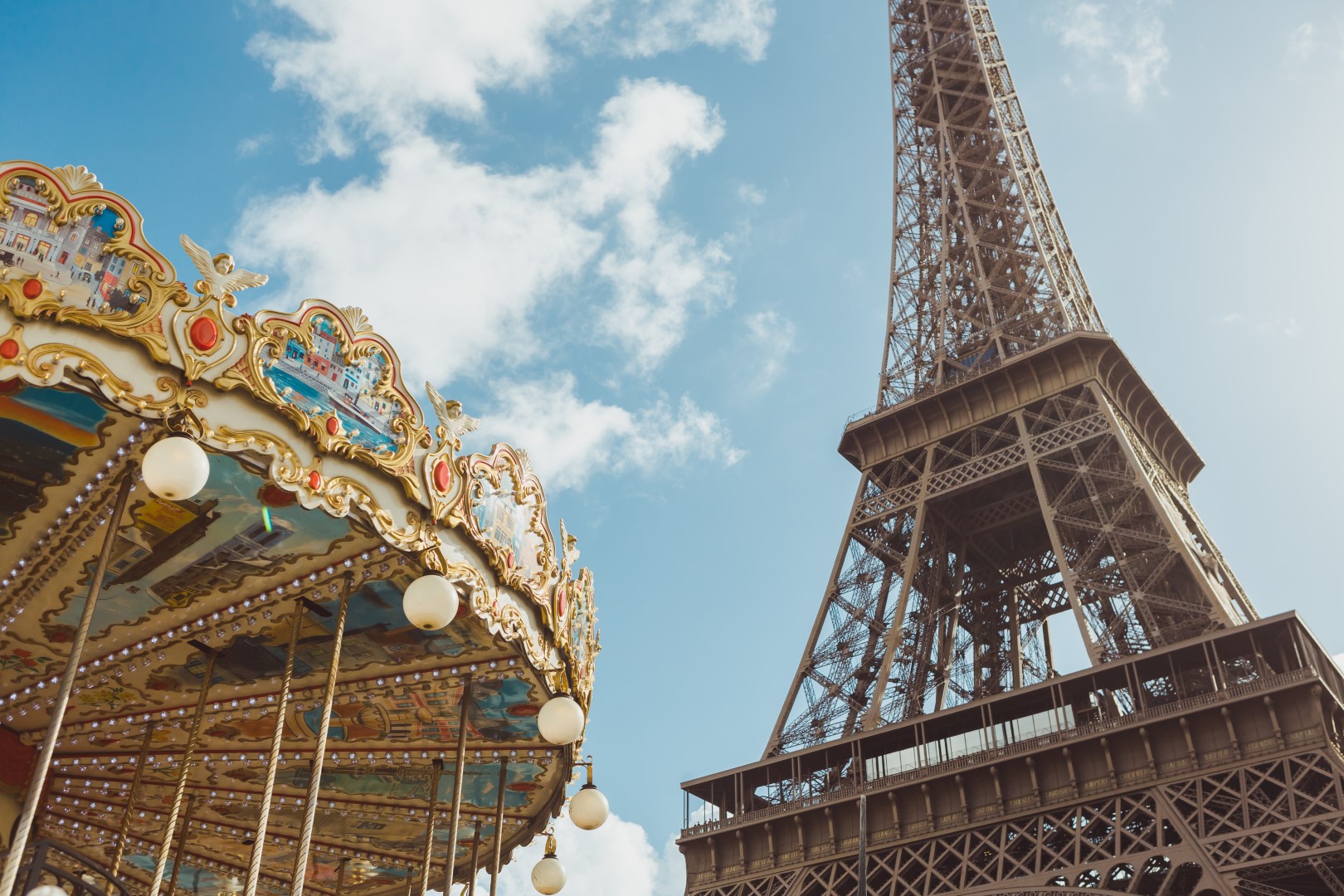 Tour Eiffel et carrousel